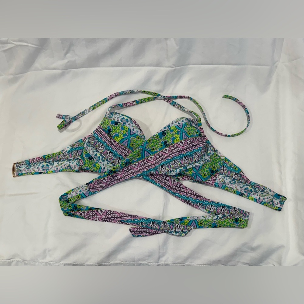 Victoria’s Secret Halter wrap bikini Top 34D